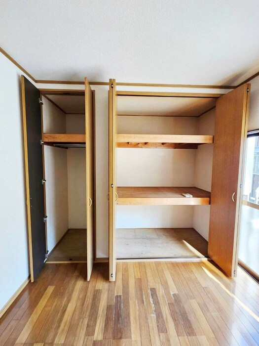 物件内観写真10　(収納)