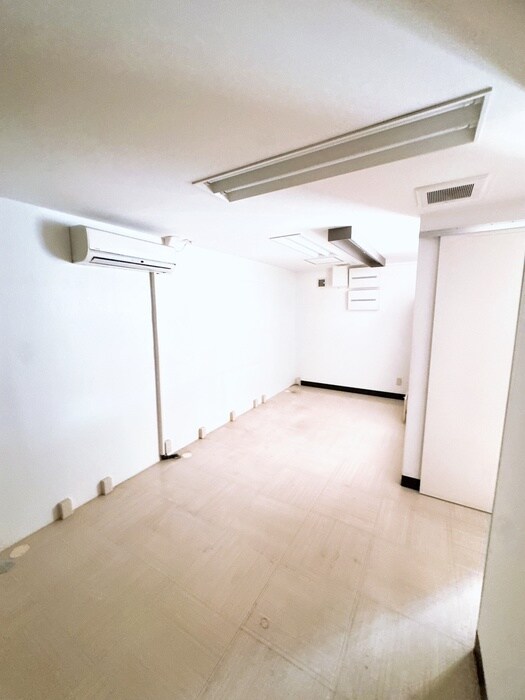 物件内観写真13　(居室)