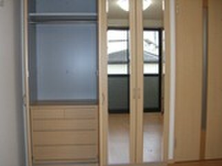 物件内観写真10　(収納)