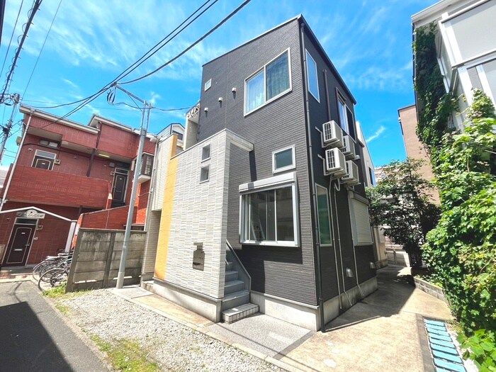 物件外観写真2　(外観写真)