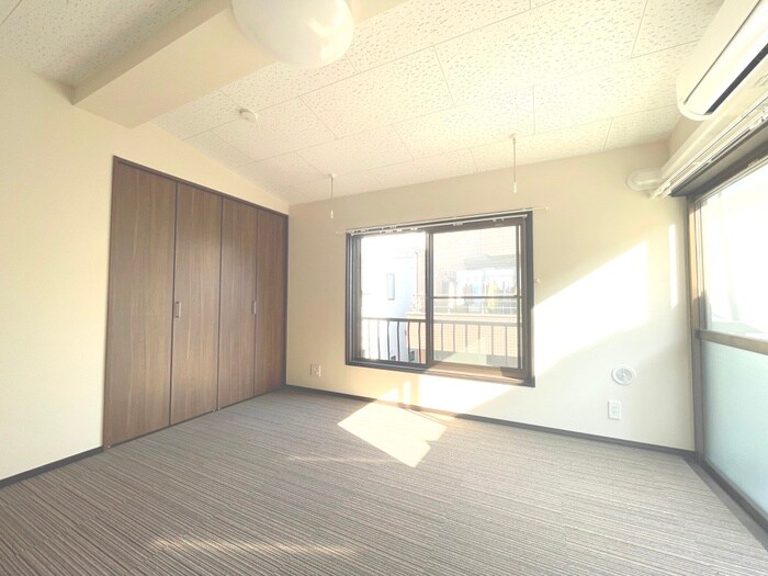 物件内観写真10　(居室)