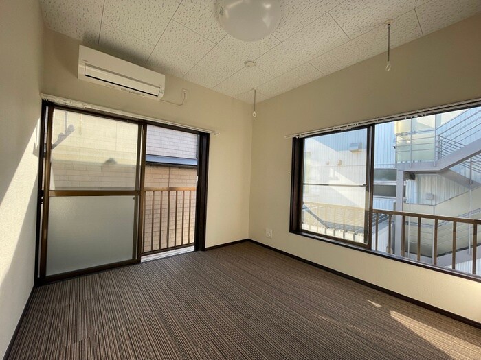 物件内観写真10　(居室)