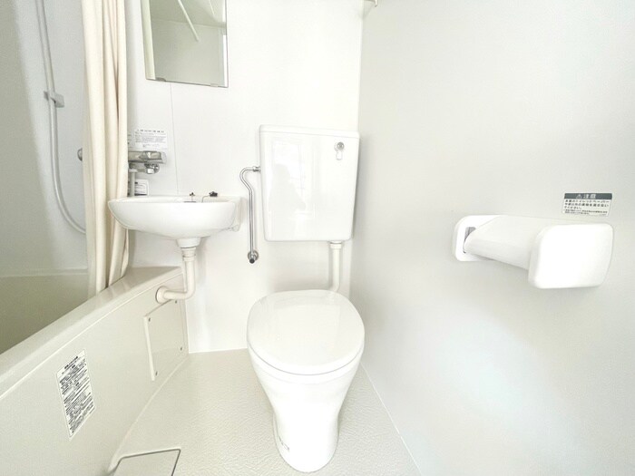 物件内観写真14　(トイレ)