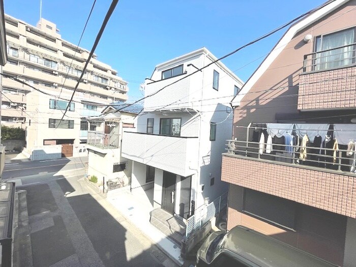 物件内観写真16　(室内からの展望)