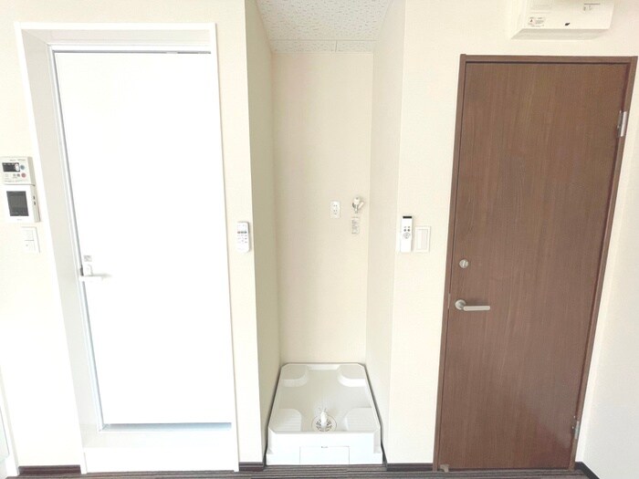 物件内観写真19　(洗濯機置場)