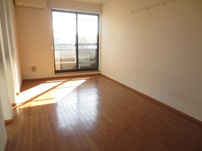 物件内観写真15　(居室)