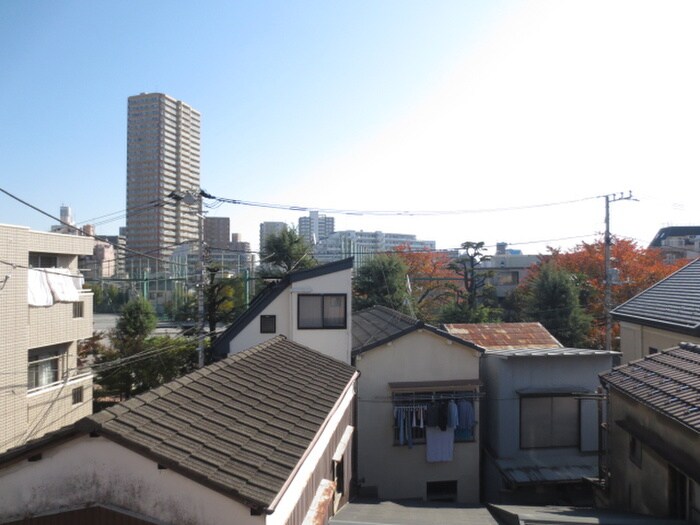 物件内観写真16　(室内からの展望)