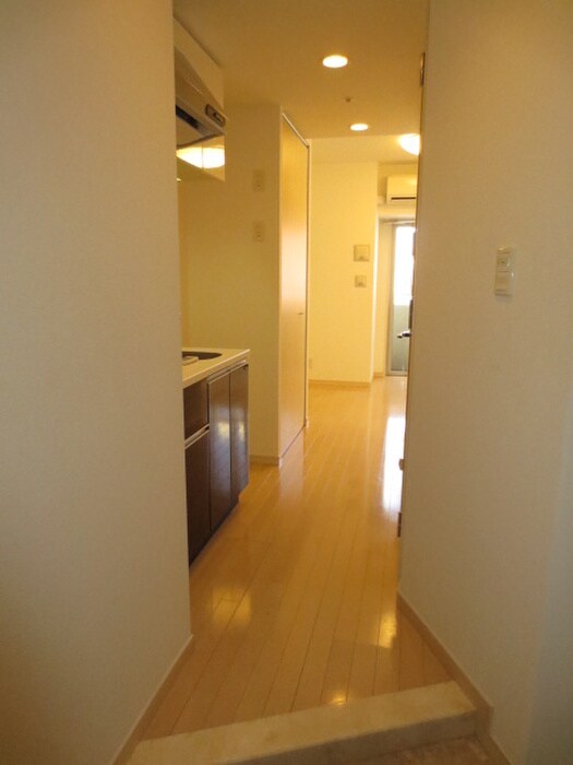 物件内観写真14　(廊下)