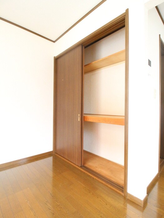 物件内観写真13　(収納)