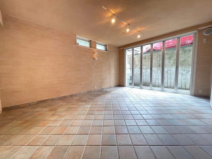 物件内観写真11　(居室)