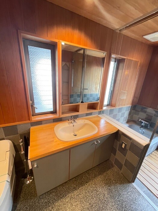 物件内観写真16　(洗面)