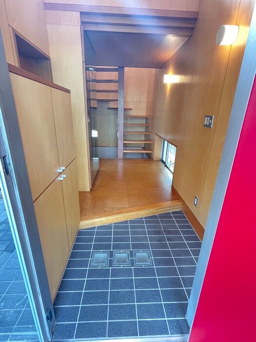 物件内観写真22　(玄関)