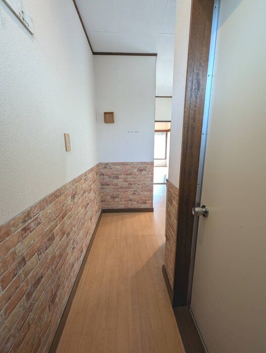 物件内観写真19　(廊下)