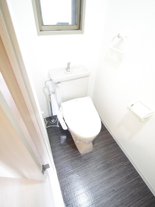 物件内観写真11　(トイレ)