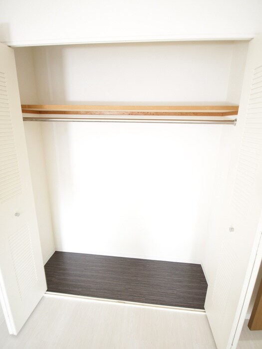 物件内観写真13　(収納)