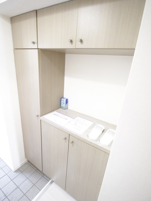 物件内観写真17　(靴箱)