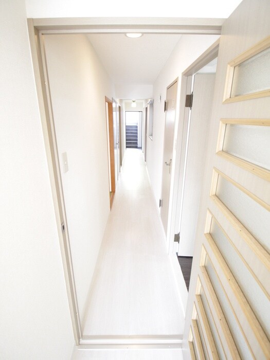 物件内観写真18　(廊下)