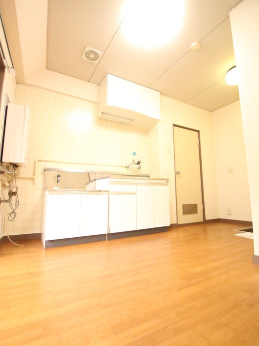 物件内観写真9　(居室)