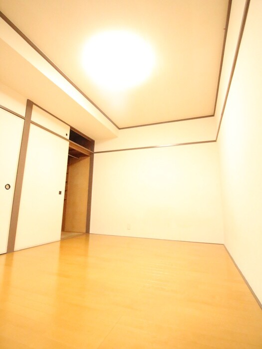 物件内観写真18　(居室)