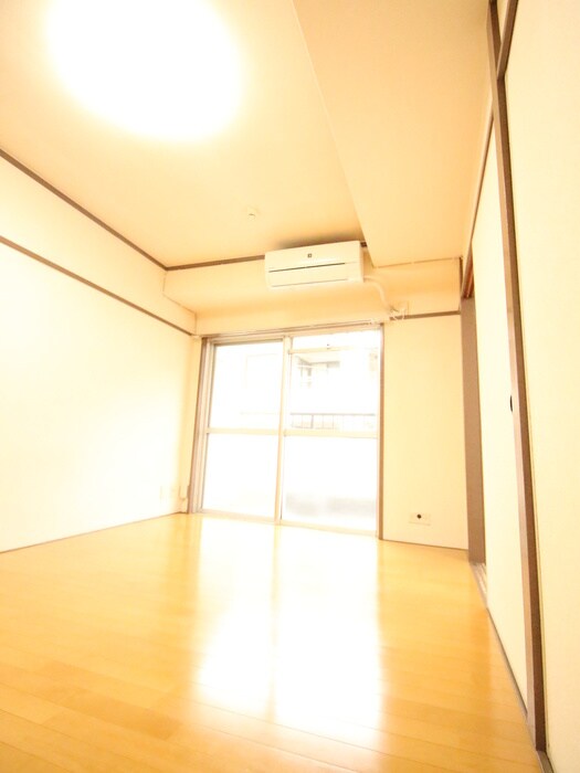 物件内観写真19　(居室)