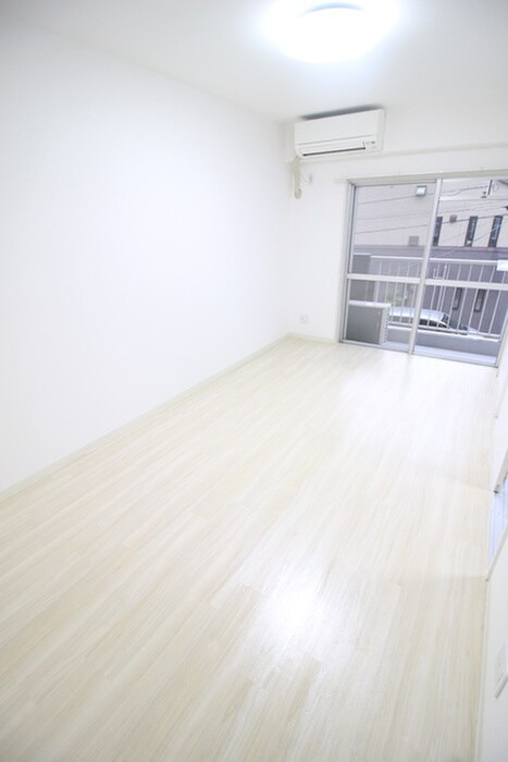 物件内観写真11　(居室)