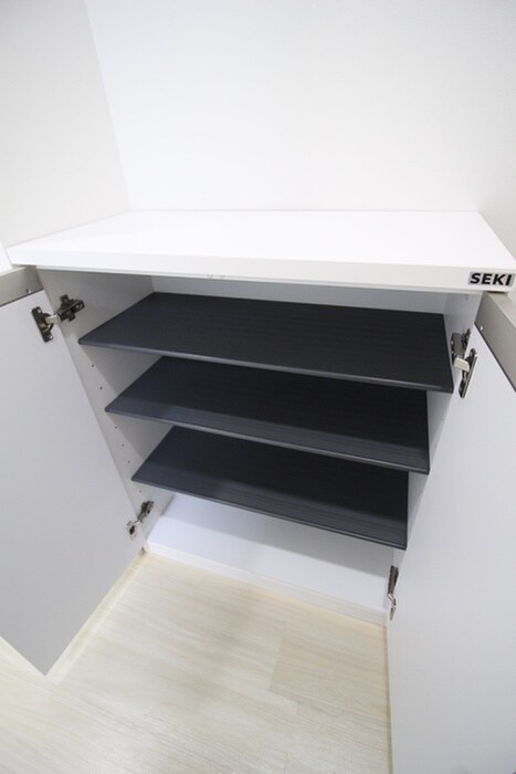 物件内観写真18　(靴箱)