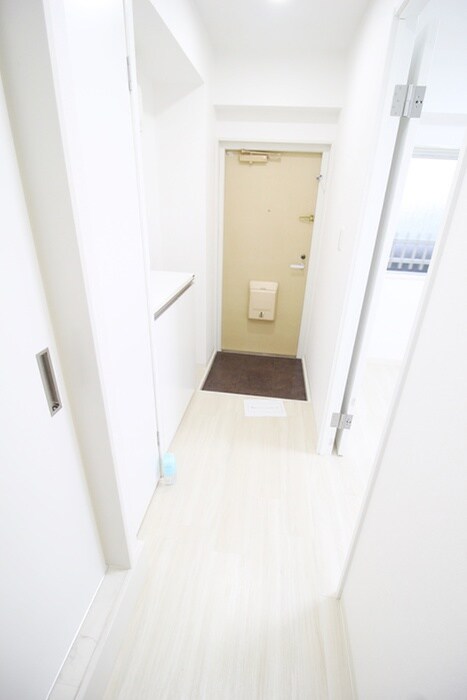 物件内観写真20　(廊下)