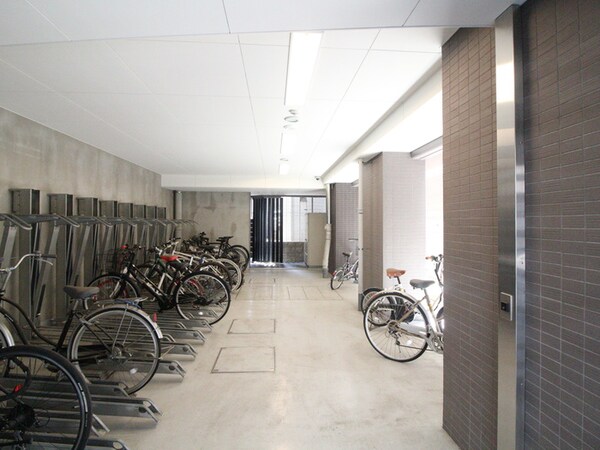 駐輪場