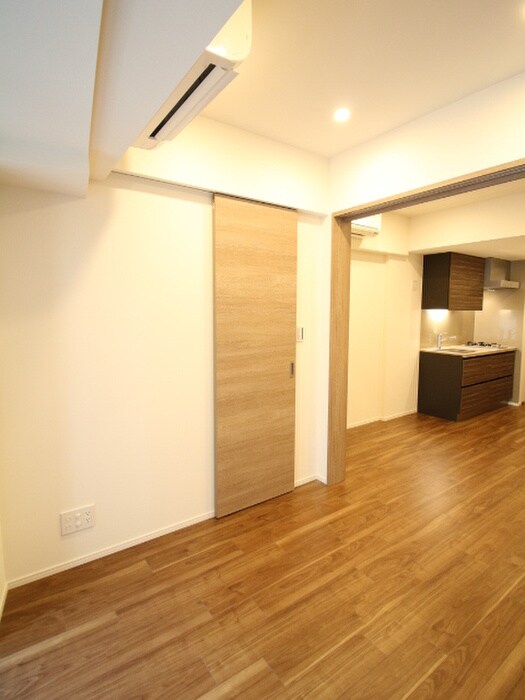 物件内観写真10　(居室)