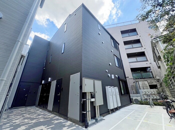 物件外観写真2　(外観写真)