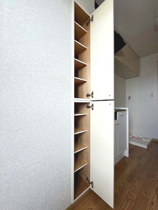 物件内観写真16　(靴箱)