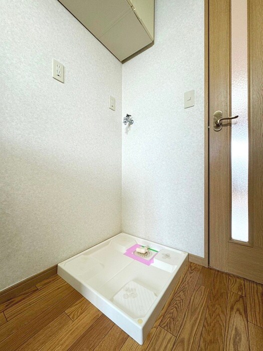 物件内観写真22　(洗濯機置場)