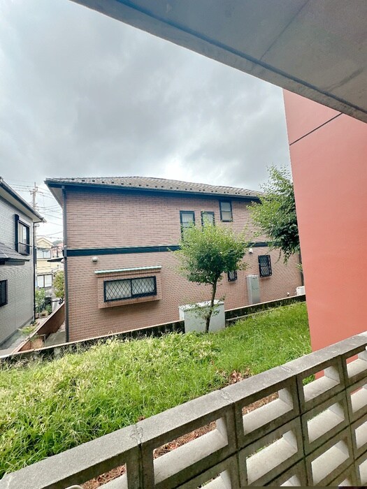 物件内観写真17　(室内からの展望)