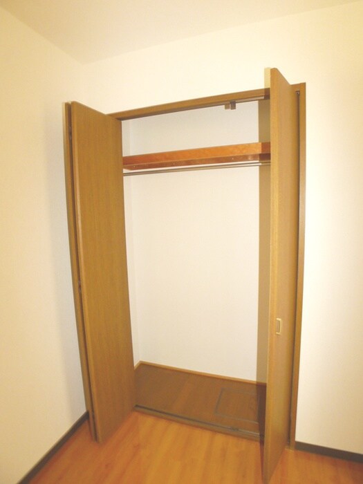 物件内観写真6　(収納)