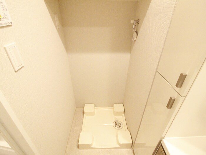 物件内観写真21　(洗濯機置場)