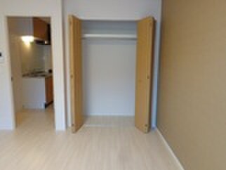 物件内観写真12　(収納)