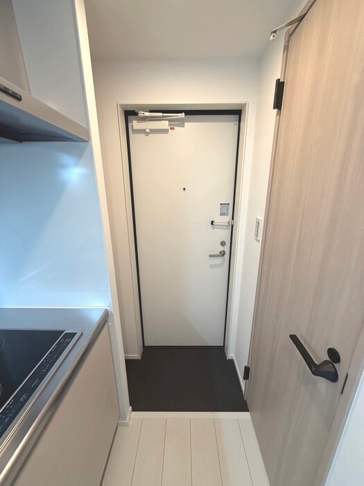 物件内観写真10　(玄関)