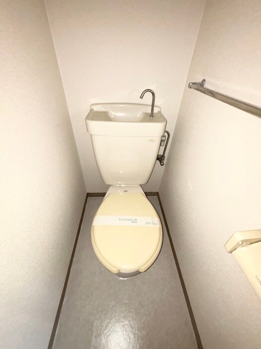 物件内観写真12　(トイレ)