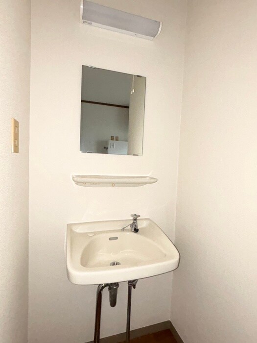 物件内観写真13　(洗面)