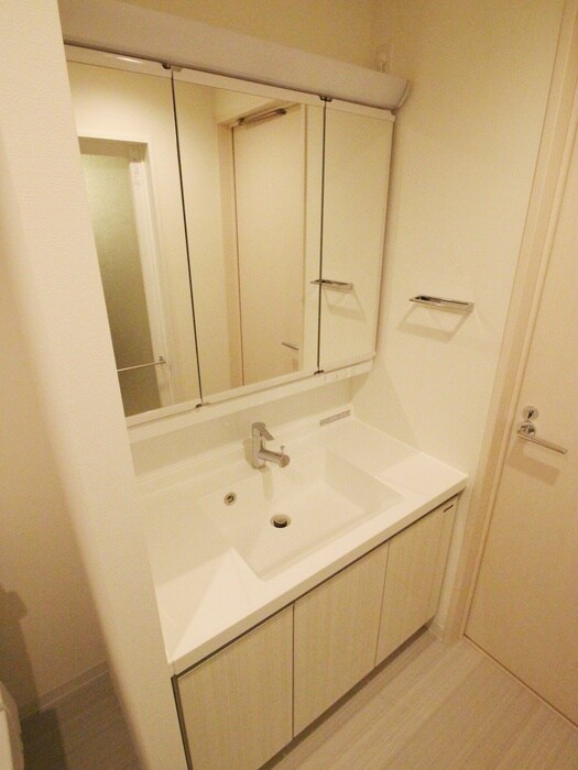 物件内観写真11　(洗面)