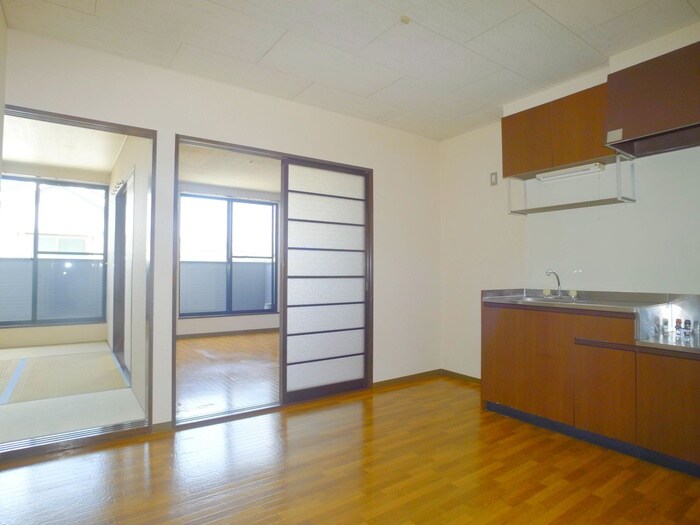 物件内観写真8　(内観写真)