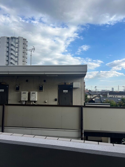 物件内観写真15　(室内からの展望)