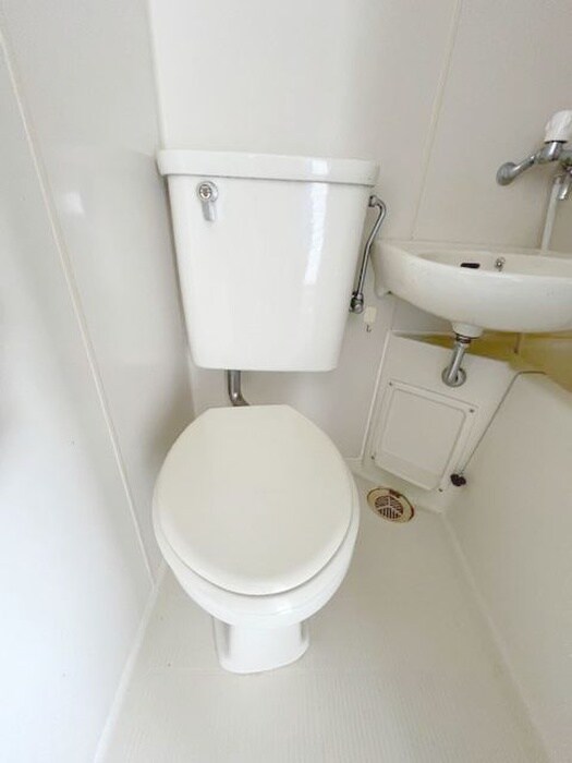 物件内観写真16　(トイレ)