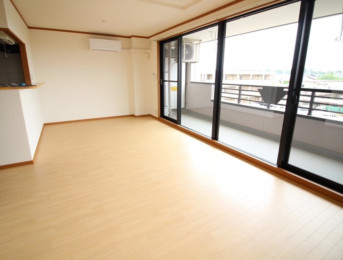 物件内観写真8　(居室)