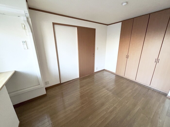 物件内観写真9　(居室)