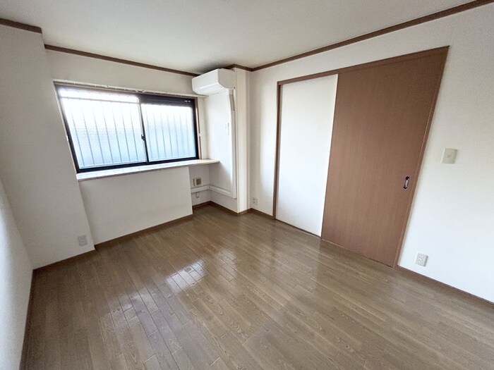 物件内観写真10　(居室)