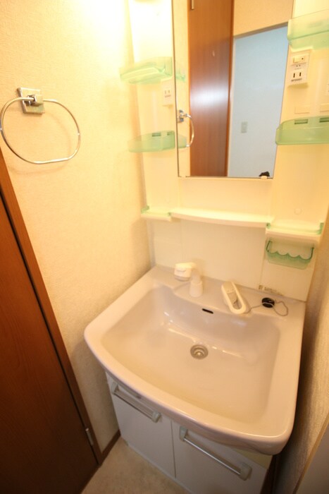 物件内観写真11　(洗面)