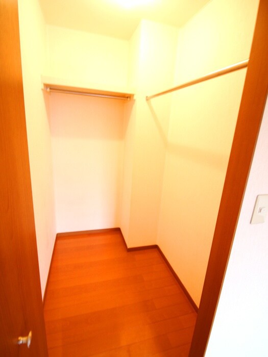 物件内観写真15　(収納)