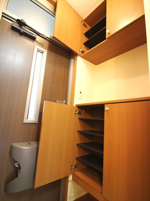 物件内観写真19　(靴箱)