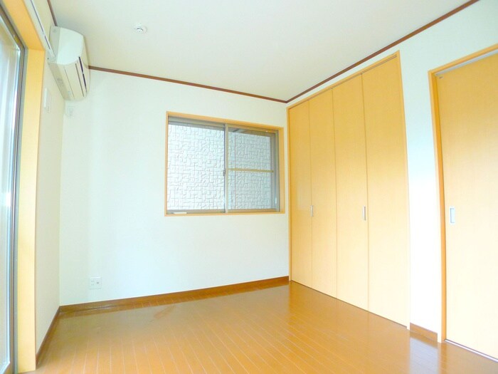 物件内観写真9　(居室)